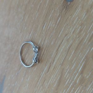 Bow ring brand new without tags